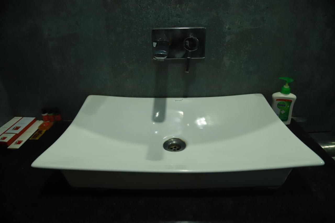 Hotel Sukhdeo Palace Gaja Zewnętrze zdjęcie